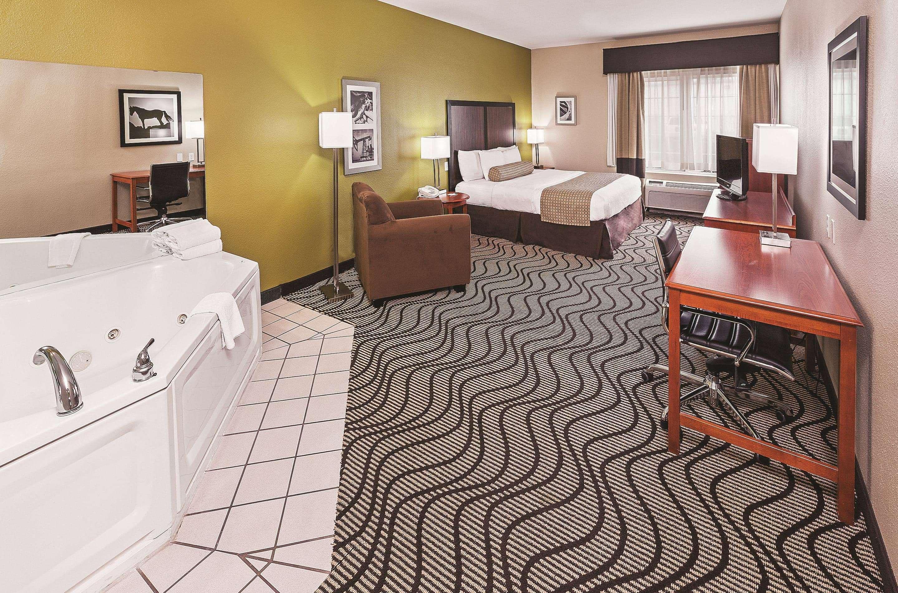 La Quinta By Wyndham Northwest Corpus Christi