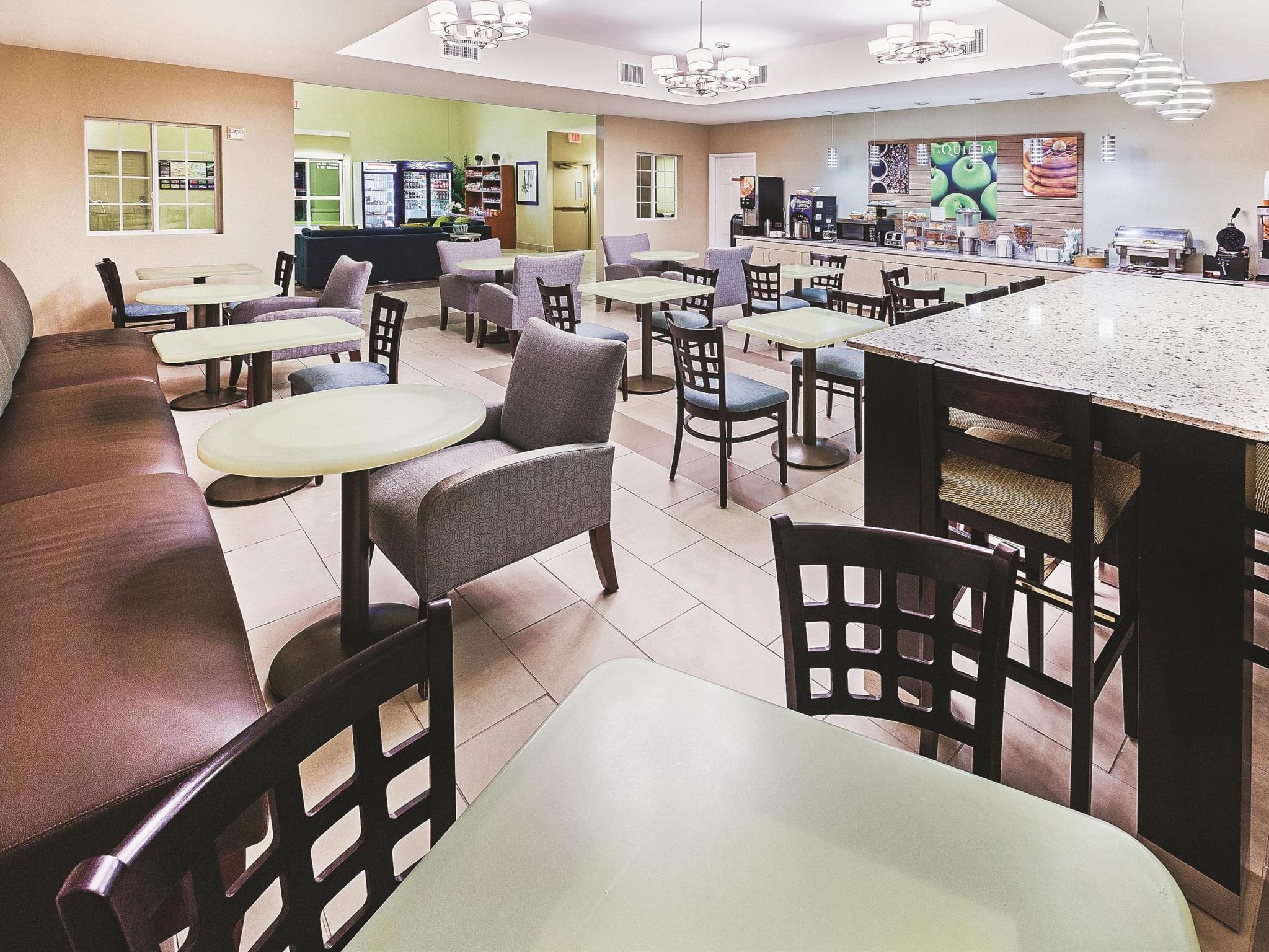 La Quinta By Wyndham Northwest Corpus Christi