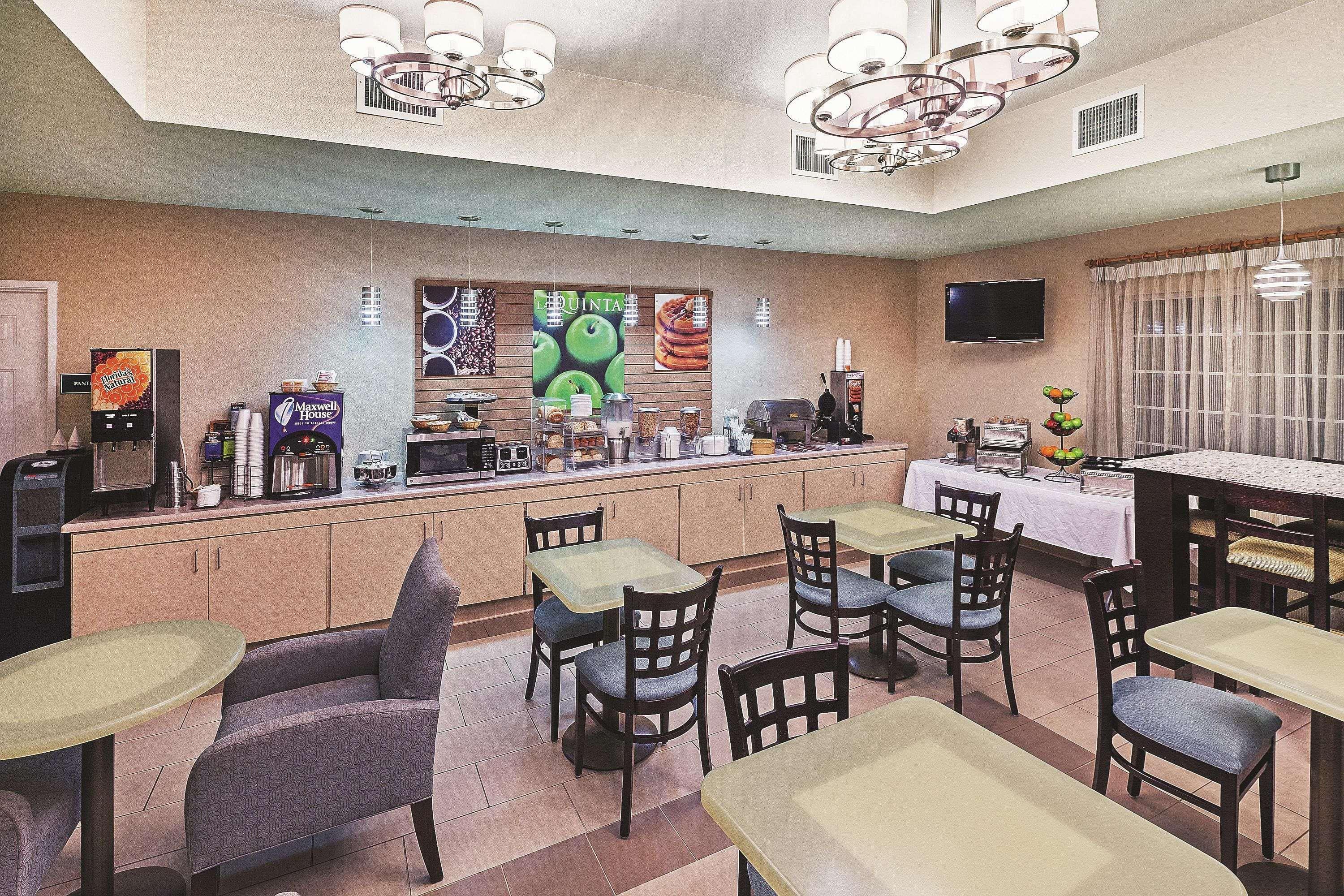 La Quinta By Wyndham Northwest